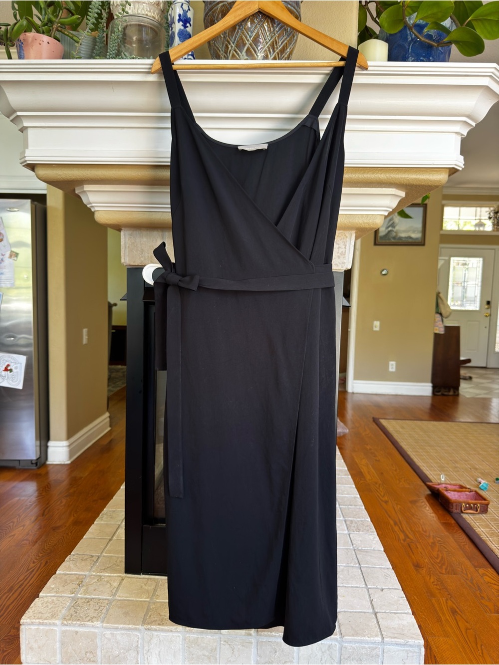 Everlane Japanese GoWeave Wrap Midi Dress eurosummer Minimalist Quiet Luxury